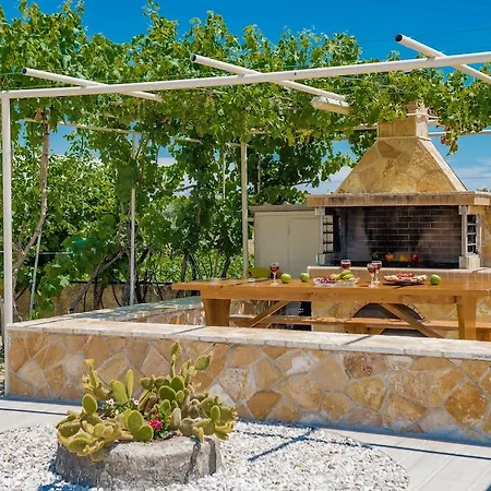 Giannoulis Village Holiday home